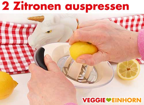 Zitronen auspressen Zitronen auspressen