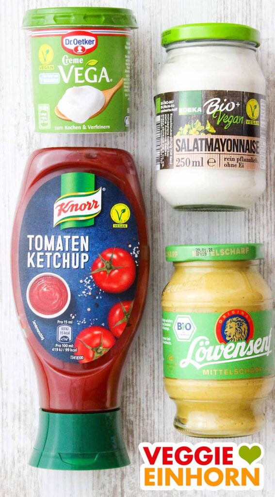 Produkte für Hamburgersoße Vegane Crème fraîche, vegane Mayonnaise, veganer Ketchup und veganer Senf