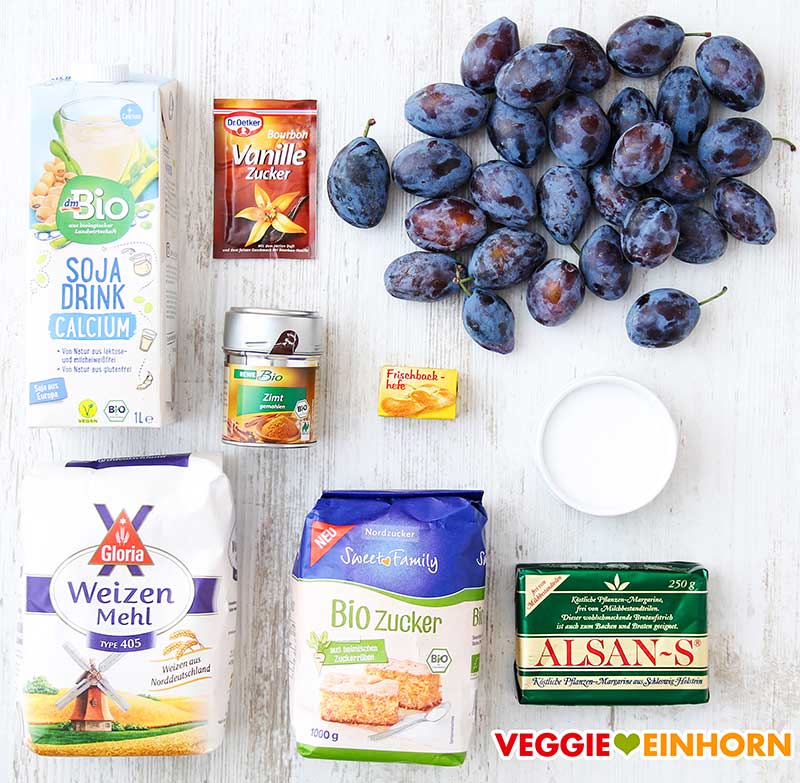 Zutaten für veganen Zwetschgenkuchen mit Hefeteig