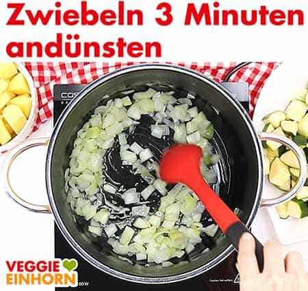 Zwiebeln drei Minuten andünsten Zwiebeln drei Minuten andünsten