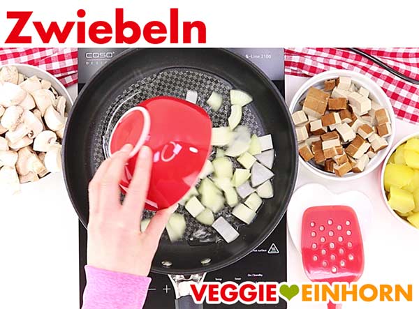 Zwiebeln Zwiebeln zufügen