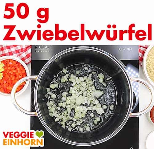 50 g Zwiebelwürfel zufügen.