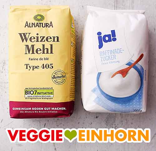 Alnatura Weizenmehl und Zucker von Rewe ja! Eine Packung Weizenmehl Type 405 und eine Packung Zucker