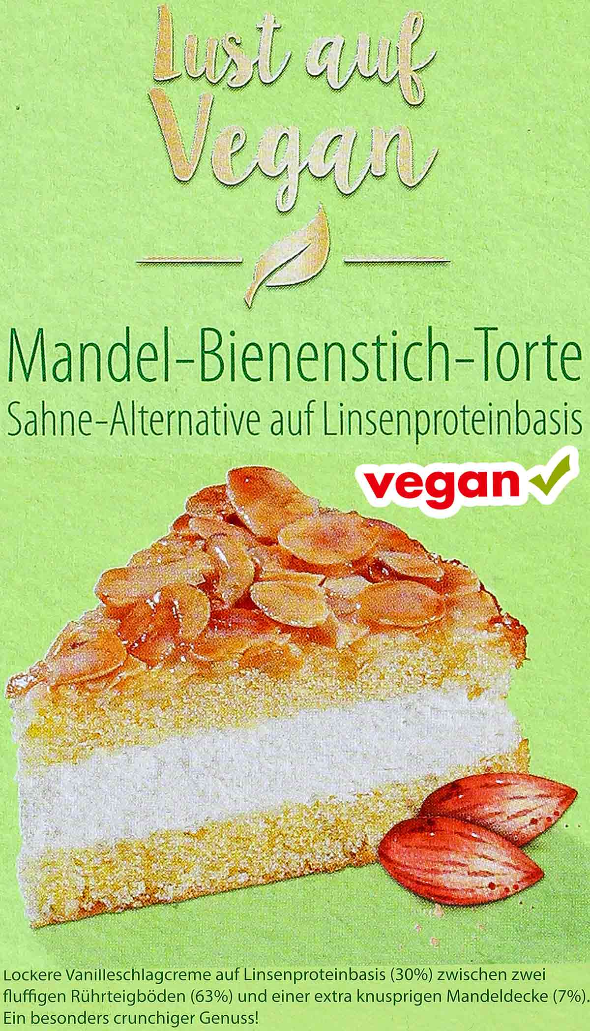 Die vegane Mandel-Bienenstich-Torte ist mit veganer Sahne auf Linsenproteinbasis. Lust auf Vegan Mandel-Bienenstich-Torte von Coppenrath und Wiese