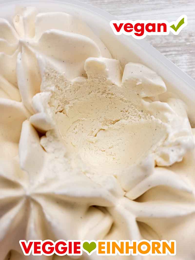 Das Vanilleeis enthält Bourbon Vanille. Vegane Vanilleeiscreme in der Packung