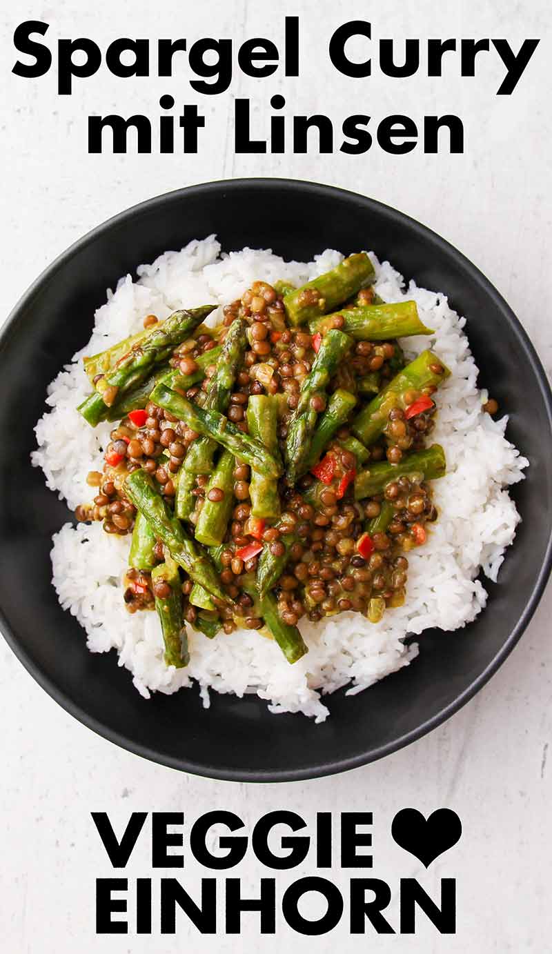 Zu dem Curry passt Basmati Reis. Ein Teller mit Basmati Reis und Spargel Linsen Curry