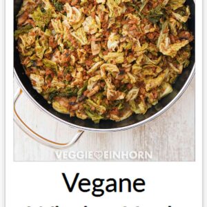 Deftige vegane Wirsingpfanne mit veganem Hackfleisch
