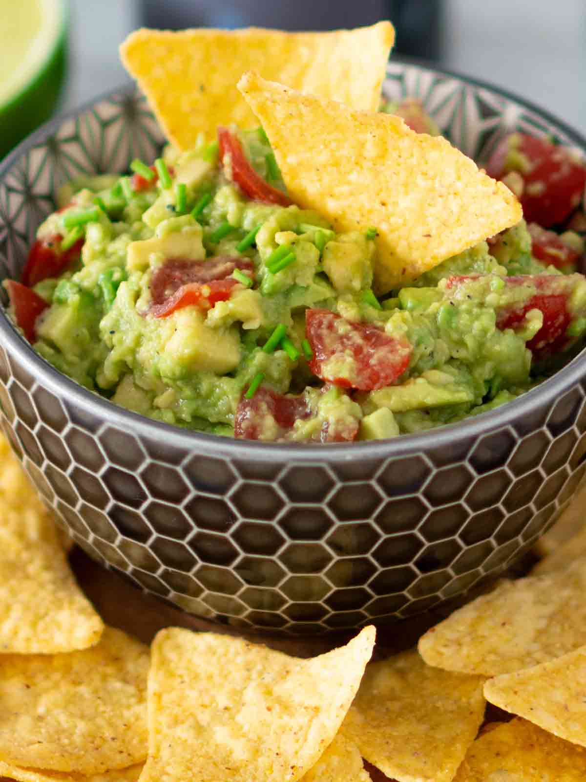 Schale mit Guacamole
