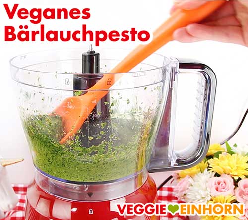 Fertiges veganes Bärlauchpesto in der Küchenmaschine. Fertiges veganes Bärlauchpesto in der Küchenmaschine.