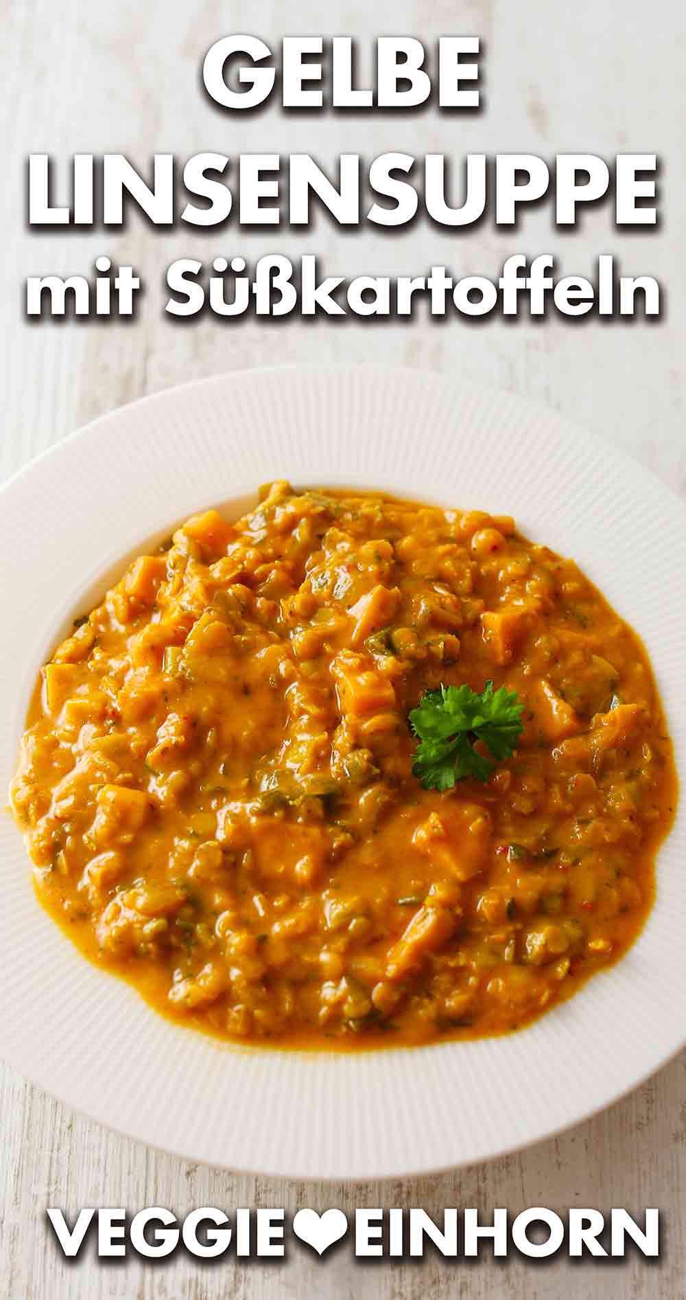 Vegane gelbe Linsensuppe Gelbe Linsensuppe mit Süßkartoffeln