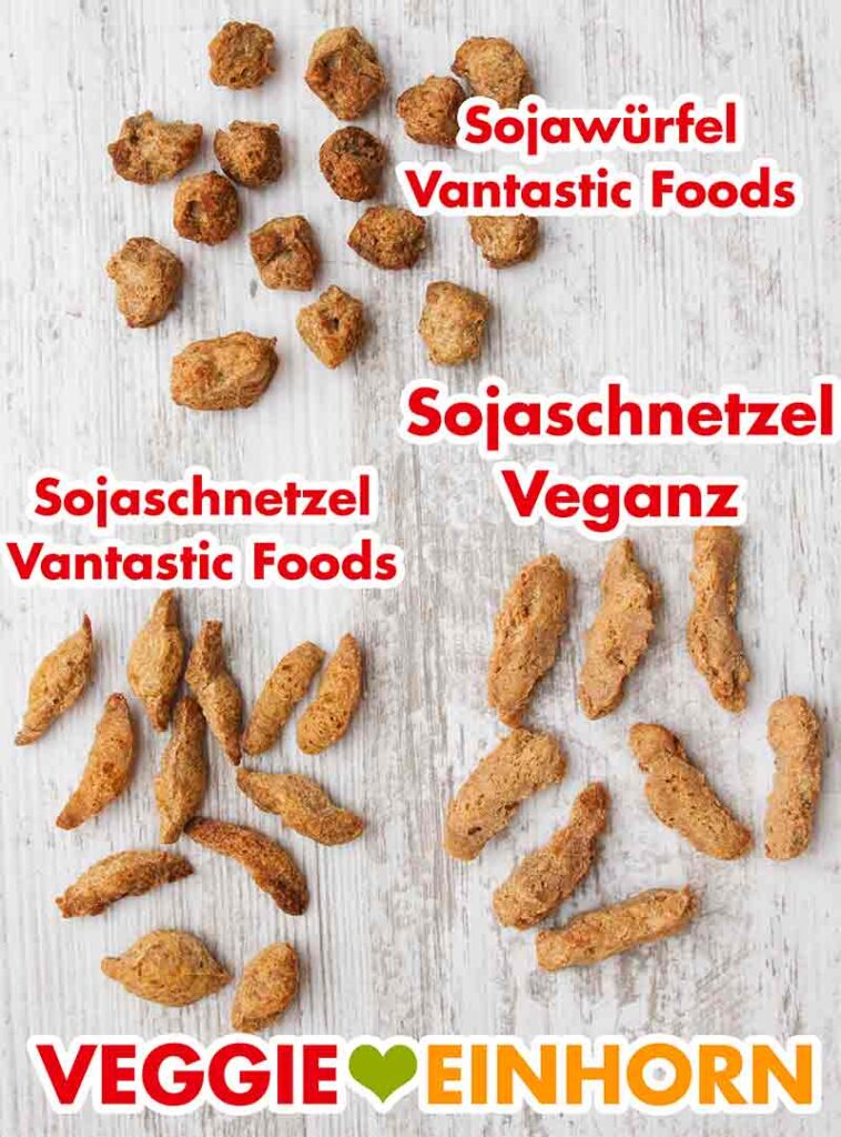 Soja Würfel und Sojaschnetzel von Vantastic Foods und Veganz im Vergleich Sojawürfel und grobe Sojaschnetzel auf einem Tisch