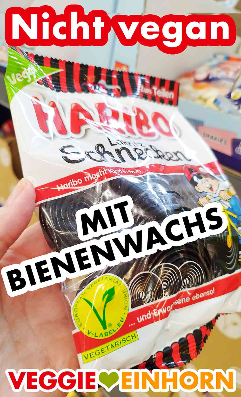 Haribo Lakritzschnecken sind nicht vegan. Sie enthalten Bienenwachs. Haribo Lakritz Schnecken mit Vegetarisch Zeichen
