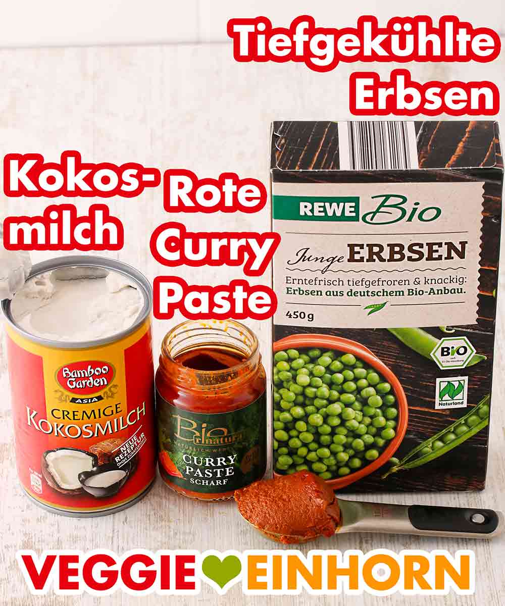 Bamboo Garden Kokosmilch, Rinatura rote Currypaste und TK Erbsen von Rewe Bio Eine Dose Kokosmilch, ein Glas rote Currypaste und eine Packung tiefgefrorene Erbsen