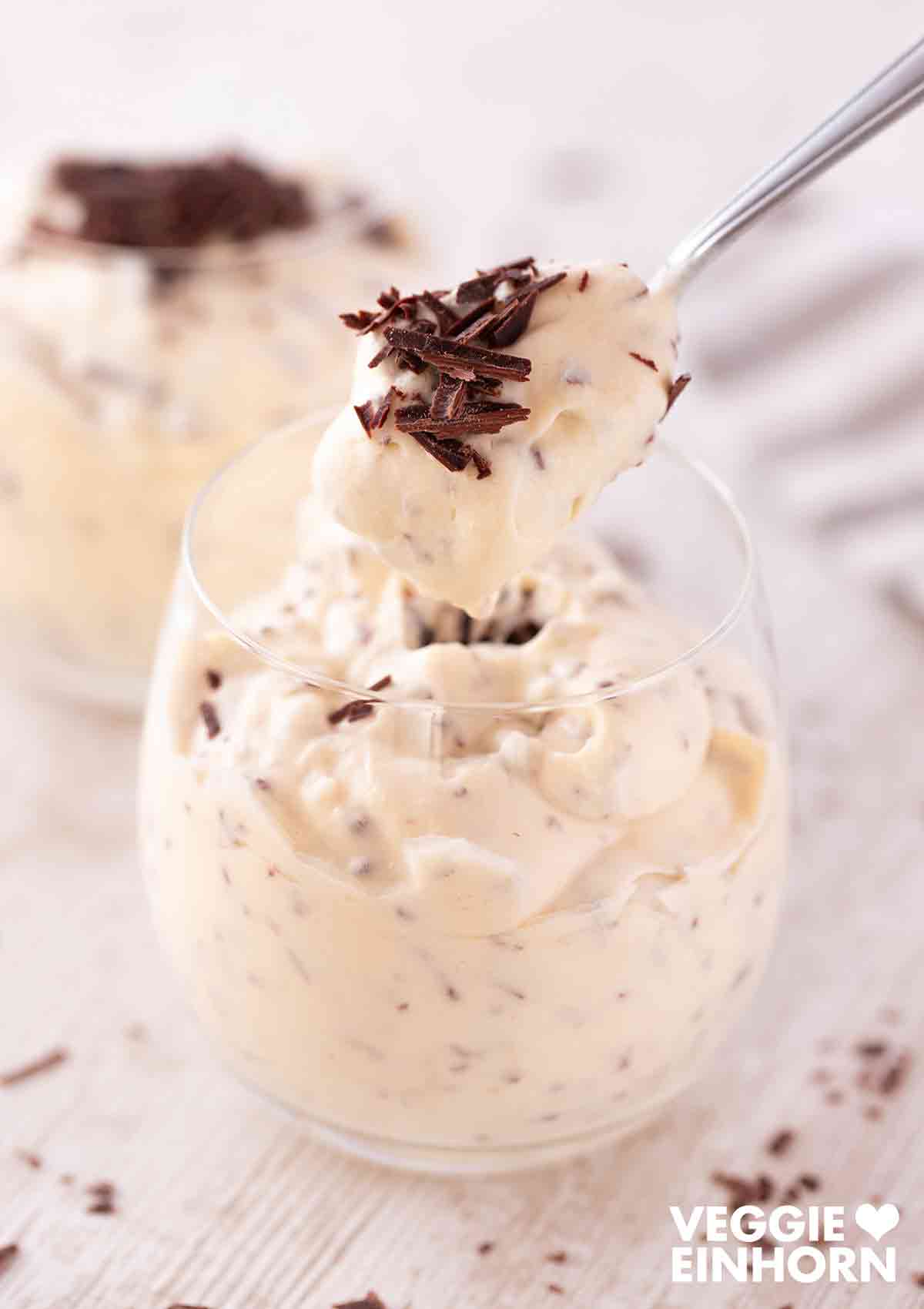Die Herrencreme ist vegan und laktosefrei. Leckere vegane Herrencreme