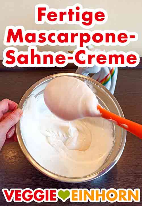 Die Mascarpone Creme für das vegane Tiramisu ist fertig. Die fertige Mascarpone-Sahne-Creme für das vegane Tiramisu