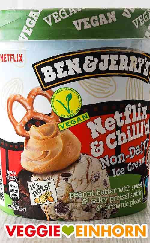Das vegane Netflix and Chill'd von Ben & Jerry's hat ein V-Label. Veganes V-Label auf dem Netflix & Chill'd Becher