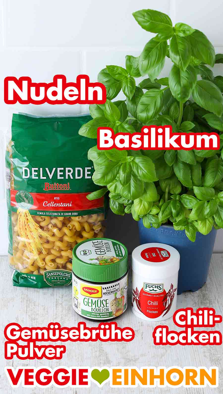 Buitoni Cellentani, ein Topf Basilikum, Maggi Gemüsebouillon, Fuchs Chili Flocken Nudeln, frisches Basilikum, Gemüsebrühe Pulver, Chiliflocken