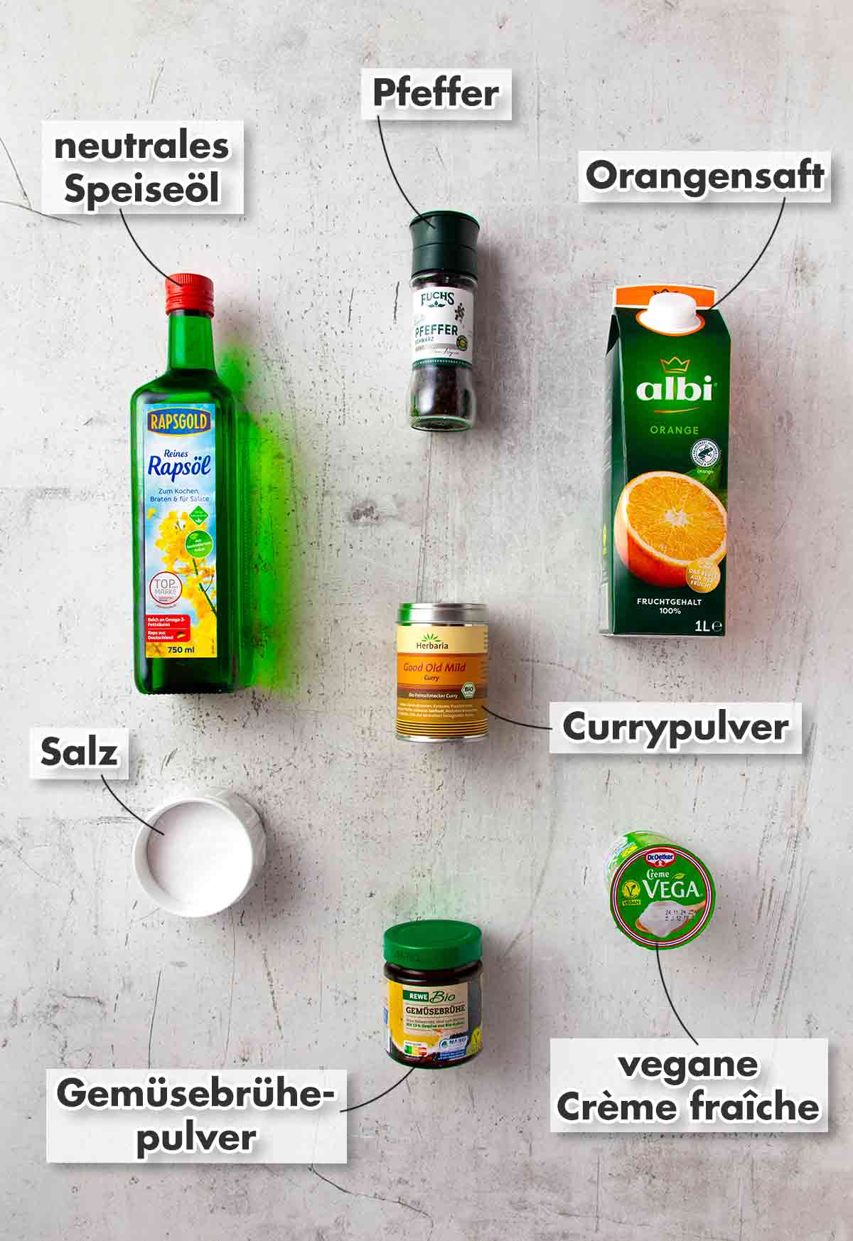 Rapsgold Rapsöl, Fuchs Schwarzer Pfeffer, albi Orangensaft, Herbaria Good Old Mild Curry, Salz, Rewe Bio Gemüsebrühe Pulver, Dr. Oetker Creme vega Speiseöl, Pfeffer, Orangensaft, Currypulver, Salz, Gemüsebrühe Pulver, vegane Crème fraîche