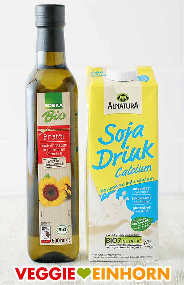 Edeka Bio Bratöl und Alnatura Sojadrink Calcium Eine Flasche geschmacksneutrales Öl und eine Packung Sojamilch
