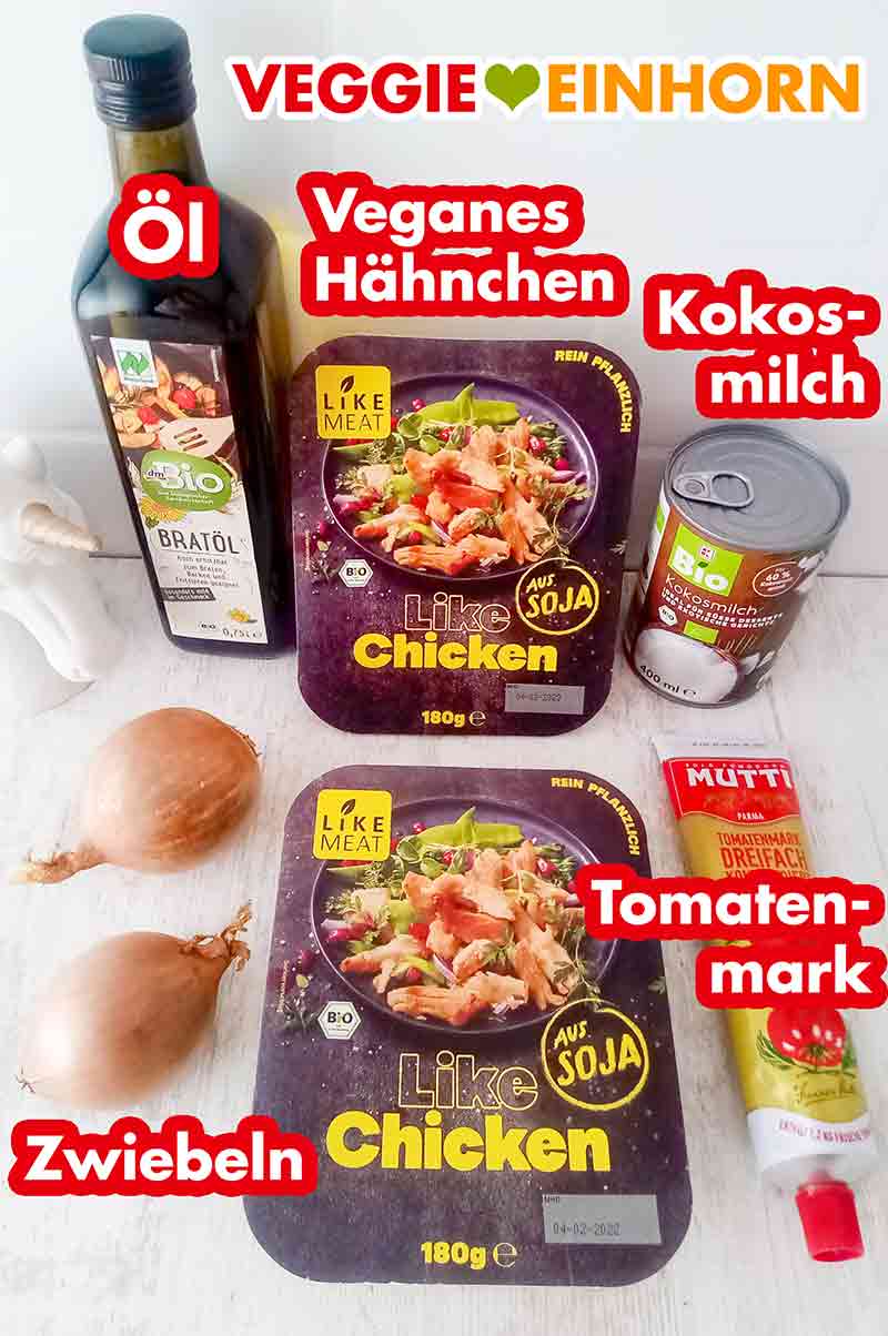 dm Bio Bratöl, Like Chicken von Like Meat, K-Bio Kokosmilch von Kaufland, Zwiebeln, Mutti Tomatenmark Öl, veganes Hähnchenfleisch, Kokosmilch aus der Dose, Zwiebeln, eine Tube Tomatenmark