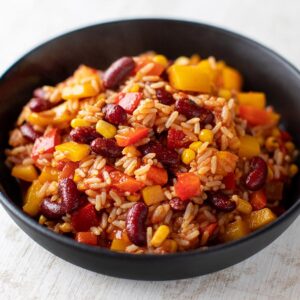 One Pot Reis mit Paprika, Kidneybohnen und Mais