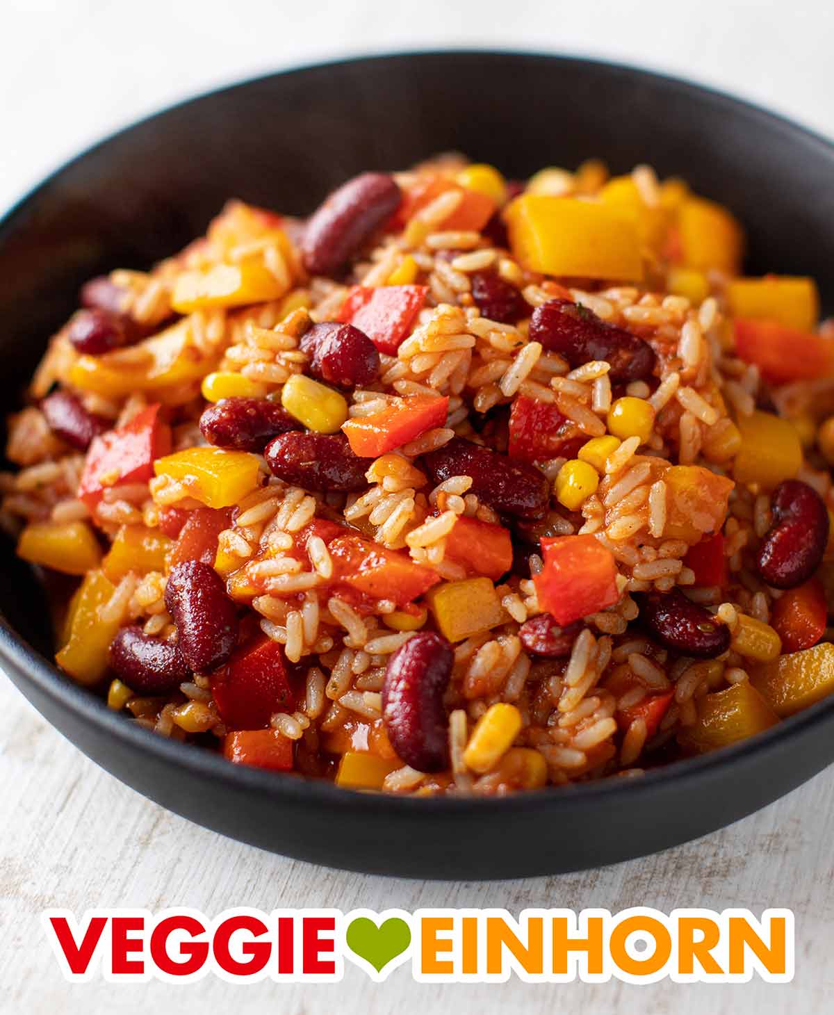 One Pot Reis mit Kidneybohnen, Paprika und Mais