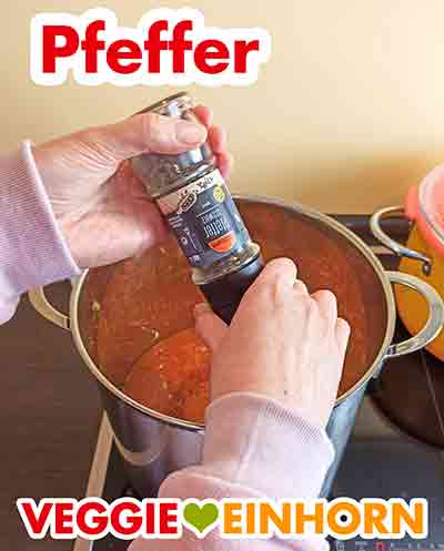 Pfeffer Pfeffermühle mit schwarzem Pfeffer