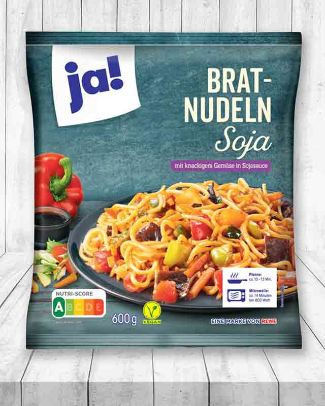 Ein Beutel vegane Bratnudeln von Rewe ja!