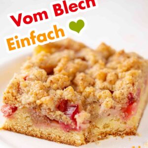 Rezept für veganen Rhabarberkuchen vom Blech mit Streuseln