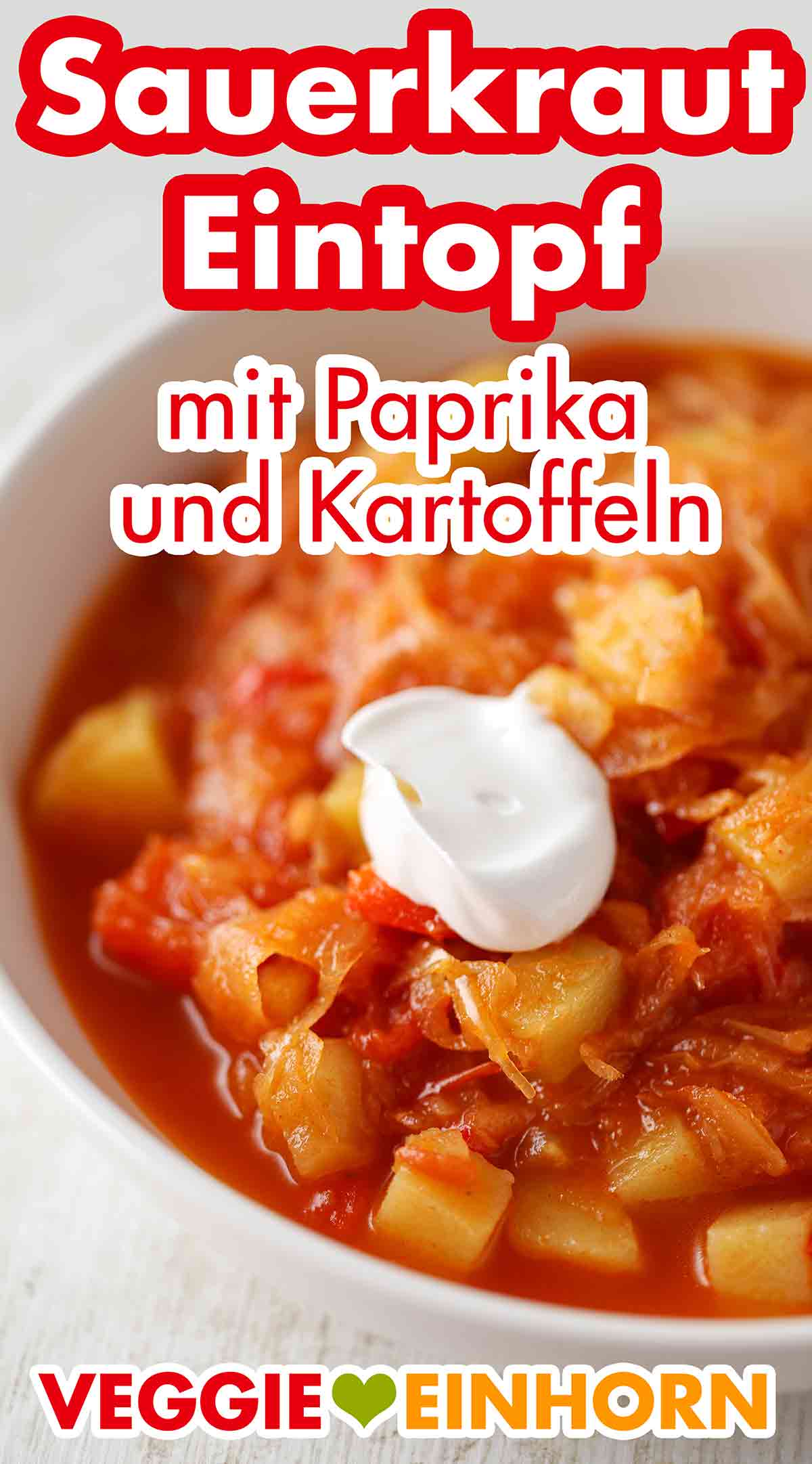 Der Sauerkrauteintopf ist sehr lecker. Sauerkraut Eintopf mit Kartoffeln und Paprika