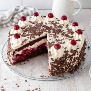 Vegane Schwarzwälder Kirschtorte