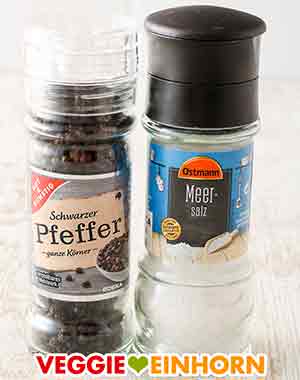 Gut & Günstig Schwarzer Pfeffer von Edeka und Ostmann Meersalz Pfeffermühle und Meersalzmühle