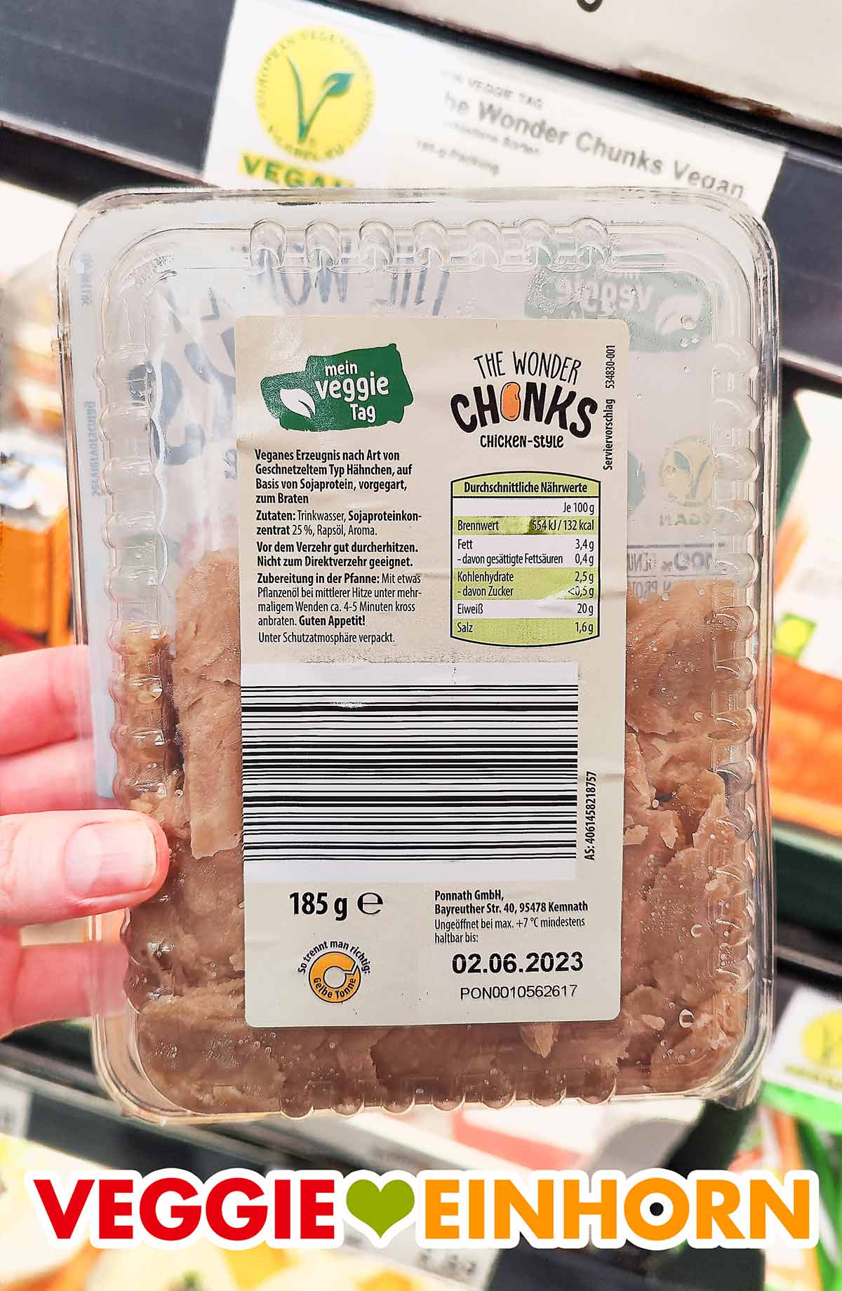 So sieht die Rückseite der veganen Chicken Chunks von Aldi Mein Veggie Tag aus. Rückseite der Packung Aldi Wonder Chunks Chicken
