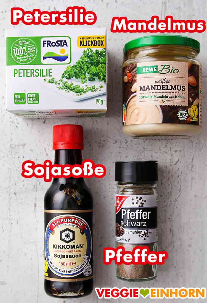 Frosta TK Petersilie, Rewe Bio Mandelmus, Kikkoman Sojasauce, Pfeffer von Gut und Günstig Tiefgefrorene Petersilie, weißes Mandelmus, Sojasoße, schwarzer Pfeffer