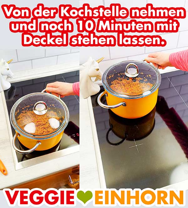 Den Tomaten Bulgur noch 10 Minuten ohne Hitze mit Deckel durchziehen lassen. Der Topf mit dem Tomatenbulgur wird von der Kochstelle genommen