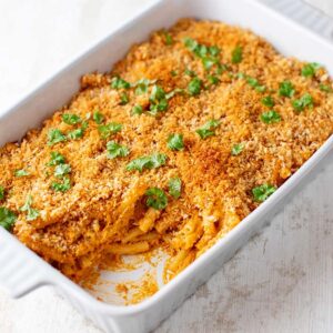 Vegane Mac and Cheese mit Pankomehl