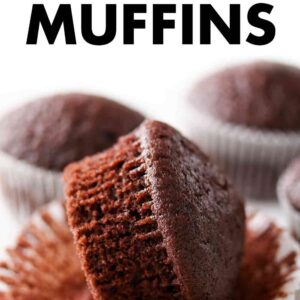 Vegane Schokomuffins auf einem Tisch