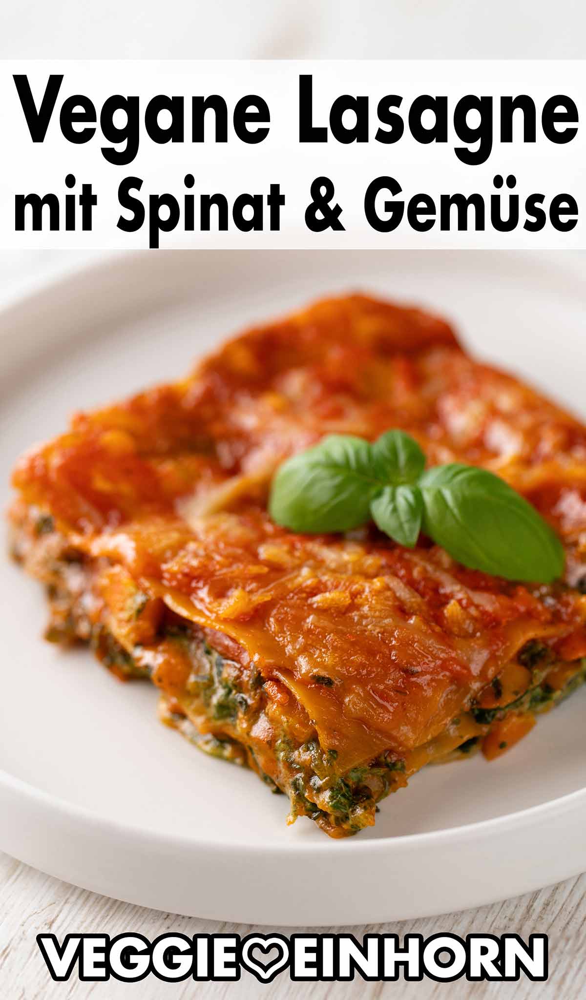 Vegane Lasagne mit Spinat und Gemüse