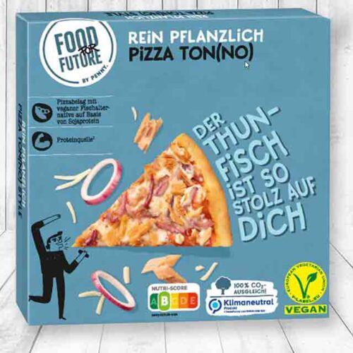 Eine Packung vegane Thunfisch Pizza von Penny