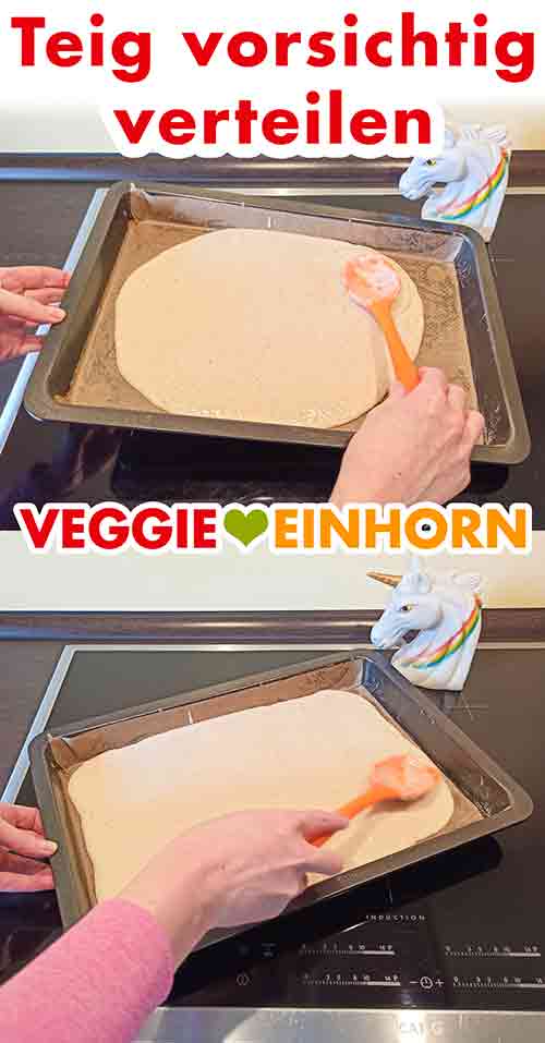 Den Teig auf dem Blech verteilen. Den Biskuitteig vorsichtig verteilen.