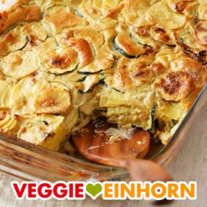 Veganer Auflauf mit Zucchini und Kartoffeln