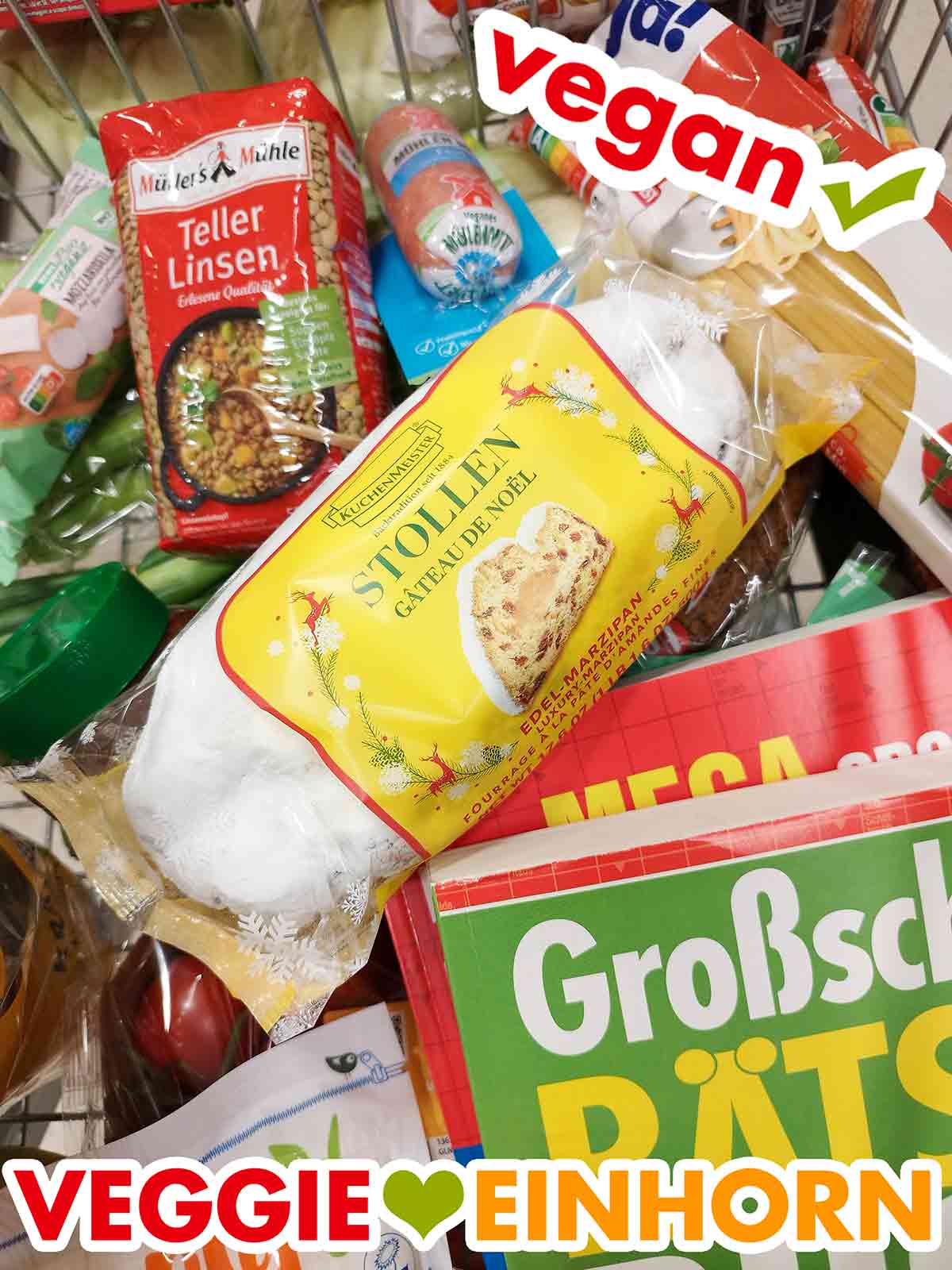 Veganer Edel-Marzipanstollen von Kuchenmeister im Rewe-Einkaufswagen Artikel im Einkaufswagen mit dem Edel-Marzipanstollen von Kuchenmeister