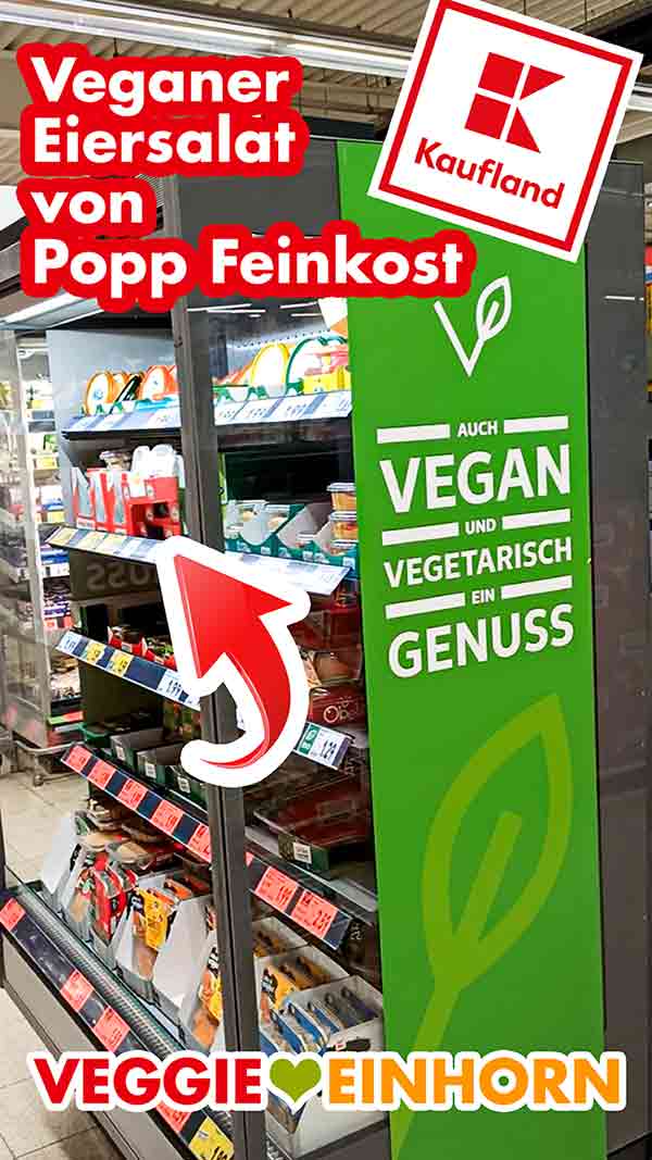 Vegane Lebensmittel im Kühlregal bei Kaufland. Kühlregal mit veganen und vegetarischen Lebensmitteln im Kaufland.