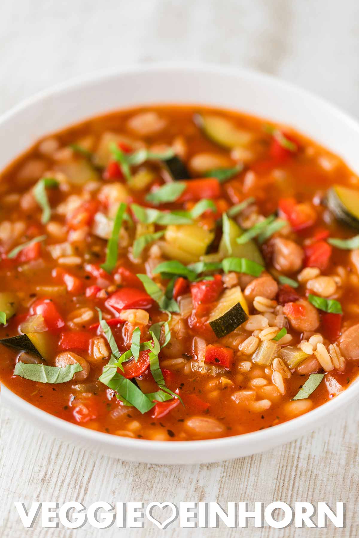 Veganer Gemüseeintopf mit Ebly und Bohnen