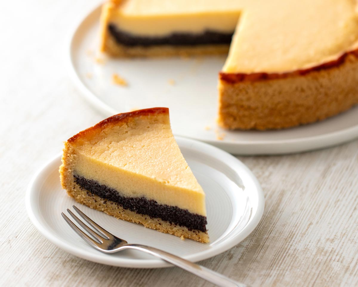 Saftiger veganer Mohn-Käsekuchen