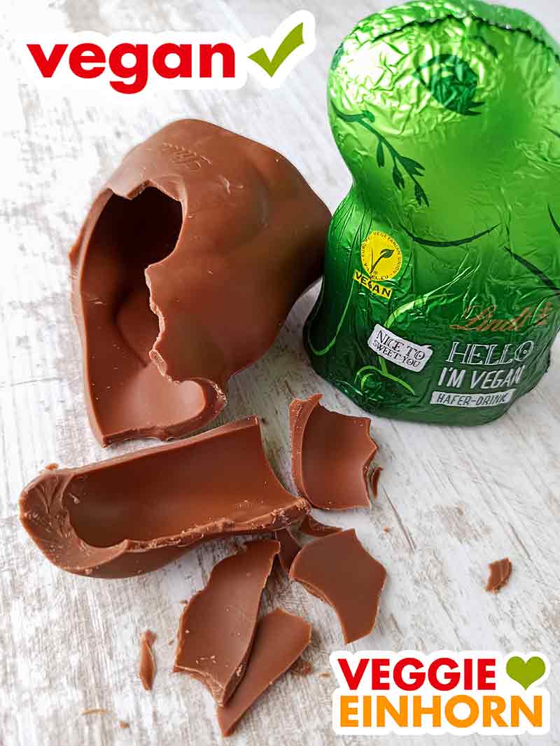 So sieht die vegane Schokolade des Lindt Hello Bunny aus. Angebrochener veganer Schokohase von Lindt Hello