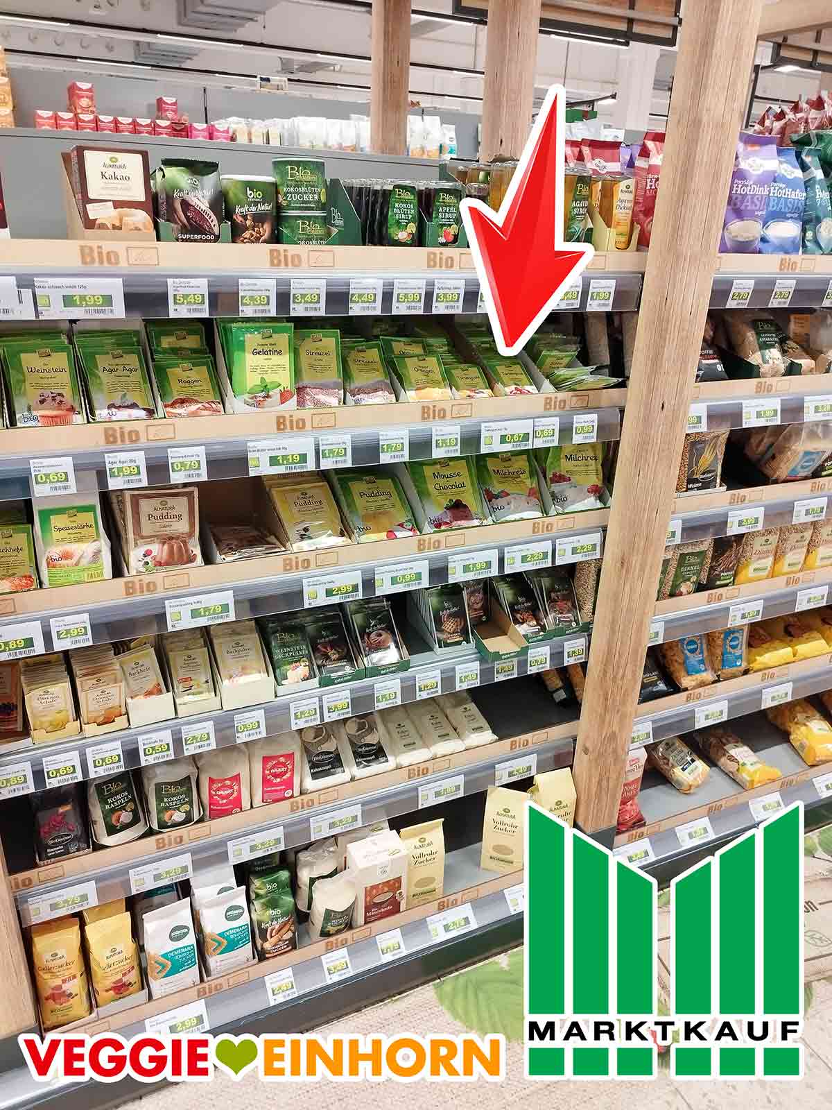 Den veganen roten Tortenguss mit Agar-Agar gibt es im Supermarkt. Veganer roter Tortenguss von Biovita im Regal bei Marktkauf