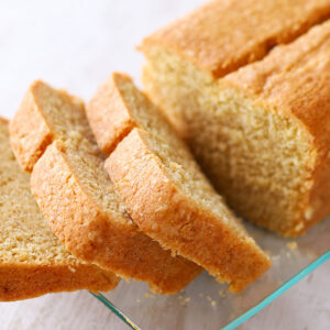 Rührkuchen mit Eiersatz und veganer Butter