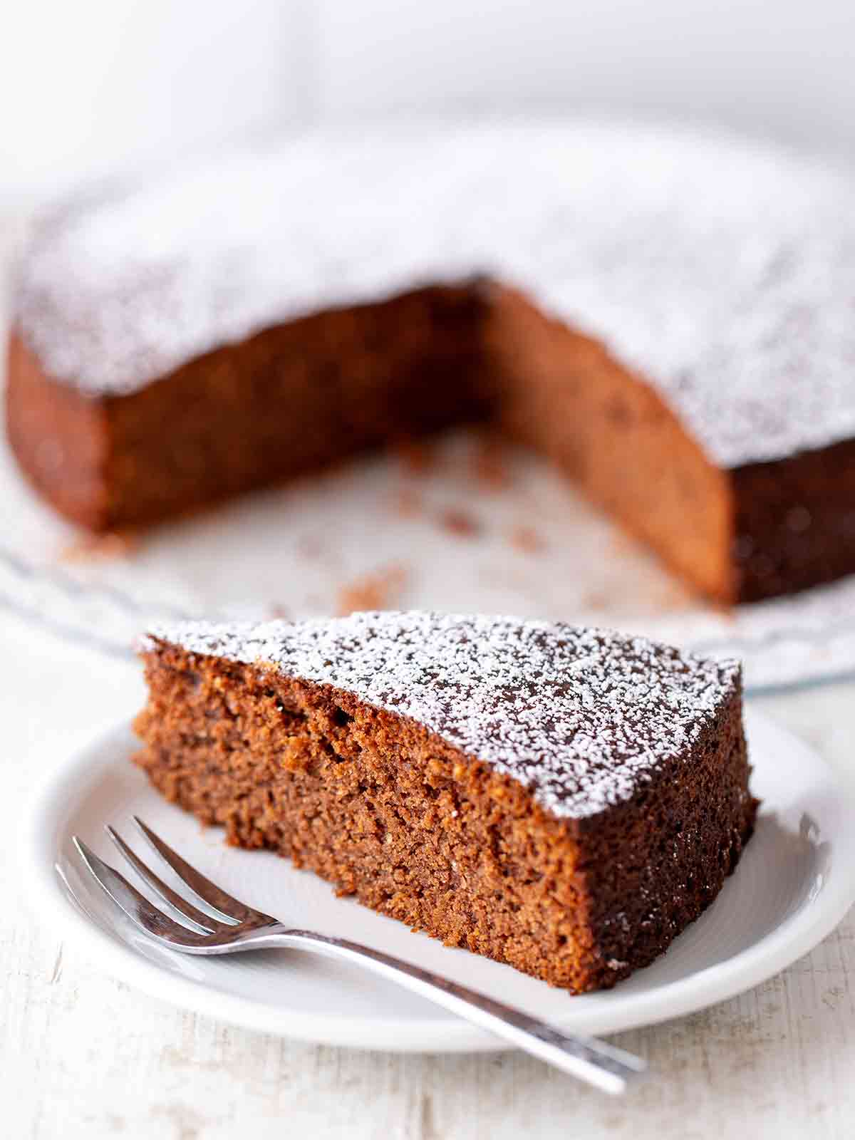 Veganer weihnachtlicher Schoko Gewürzkuchen