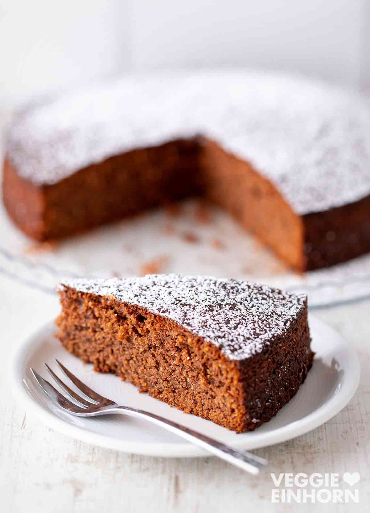 Der vegane Schoko Gewürzkuchen ist sehr lecker und beliebt in der Weihnachtszeit. Veganer Schoko Gewürzkuchen ohne Ei